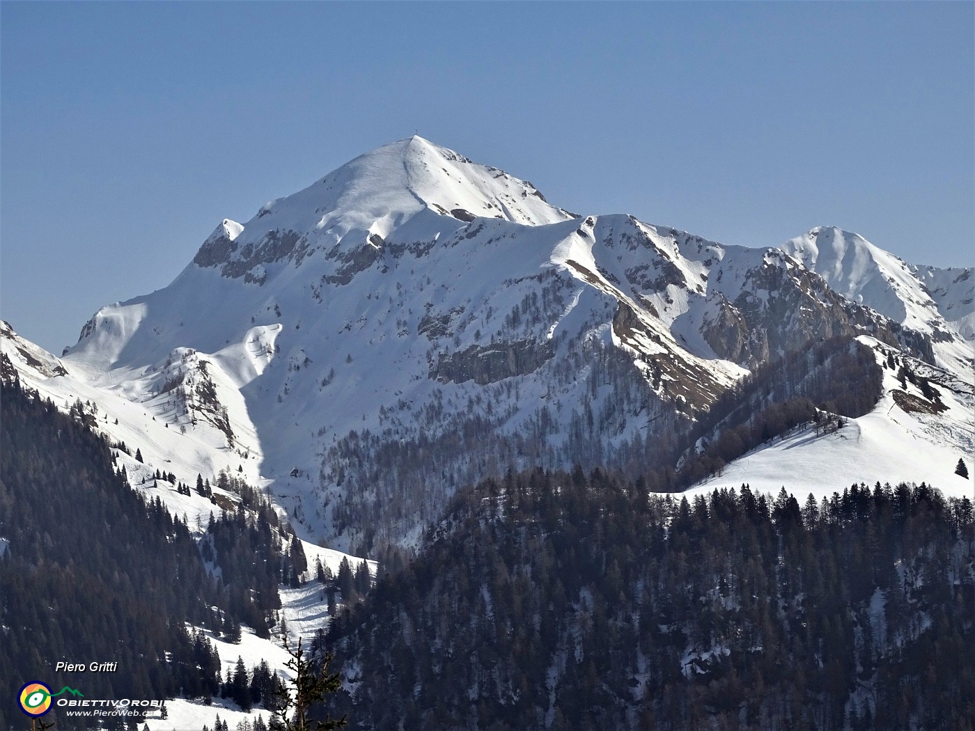 39 Splendido il Monte Cavallo, salito tre vole ma senza neve.JPG -                                